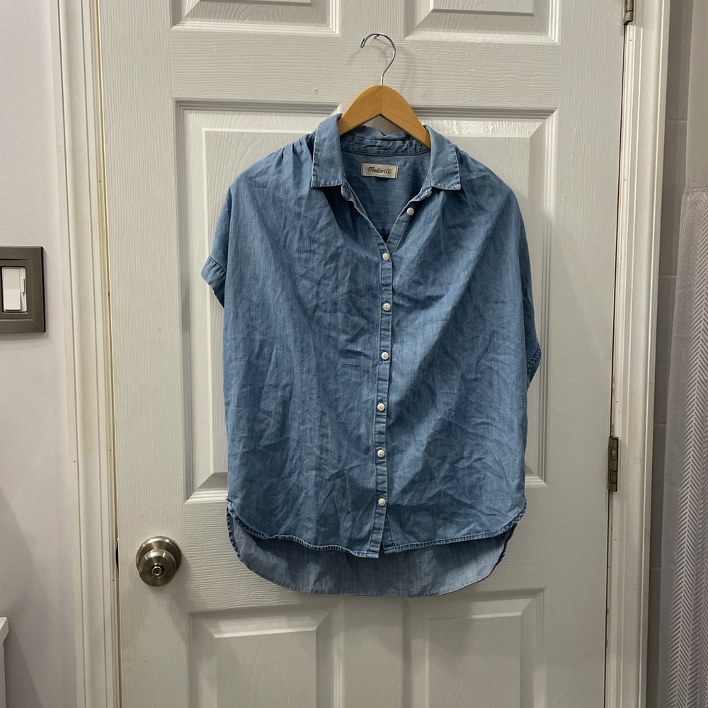 Madewell denim button up short sleeve shirt size M